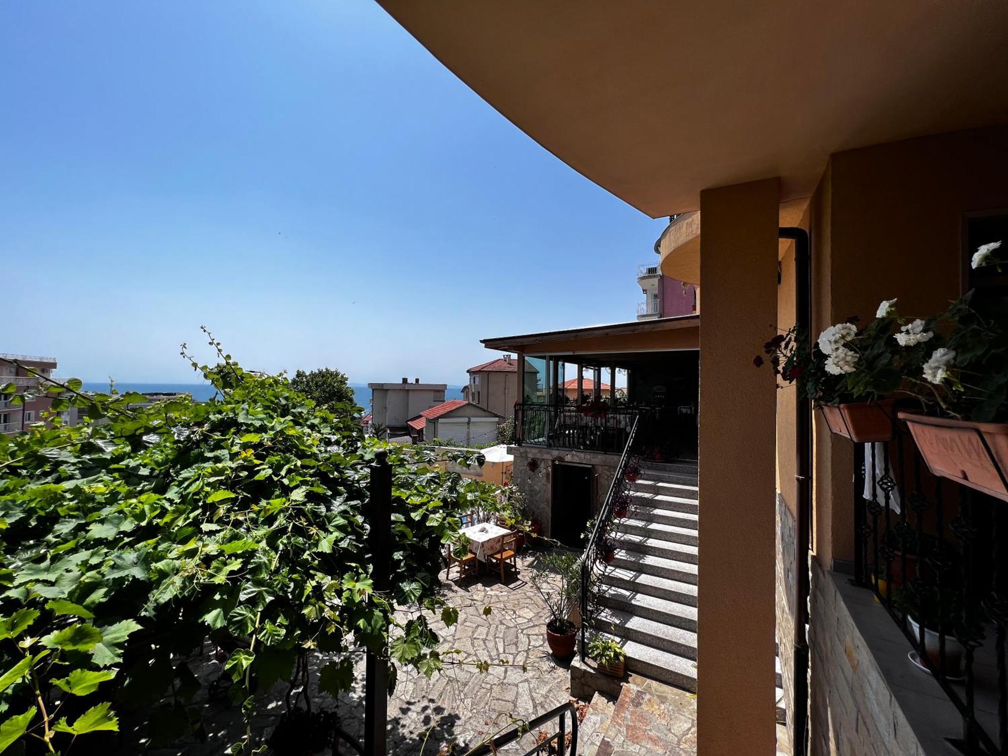 Family Hotel Milev Sveti Vlas Dış mekan fotoğraf